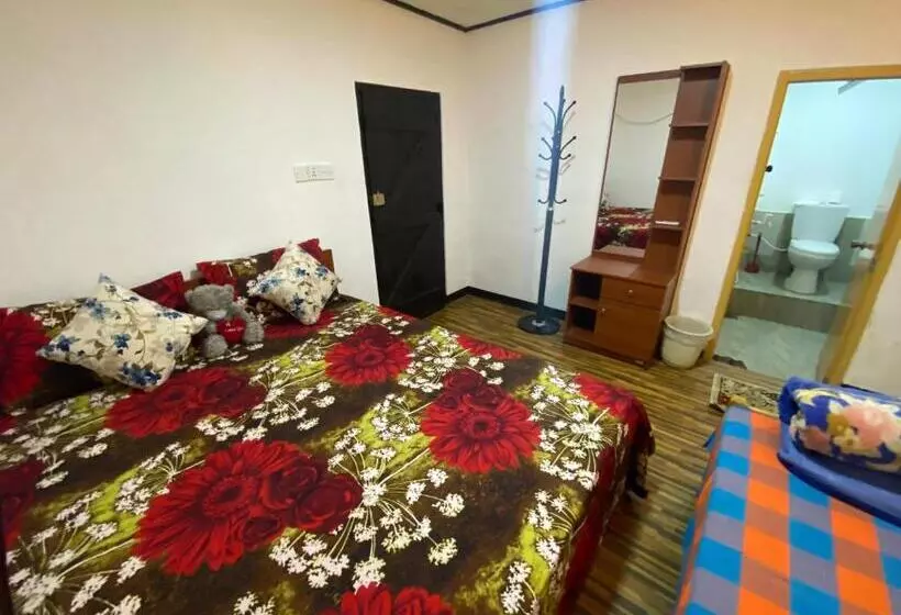 ペンション Queen S Mahal Rooms