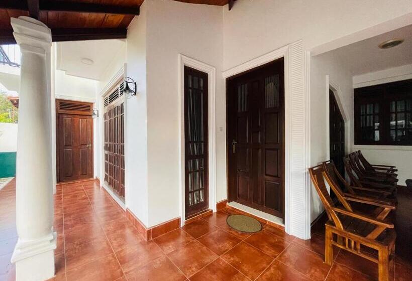 Pension The Hidden Gem Polhena