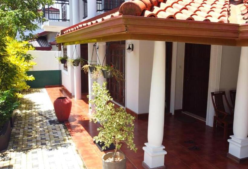 Pension The Hidden Gem Polhena