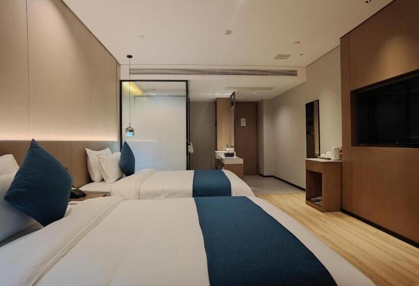 Xianyang Ruiji Hotel Beiping Street Branch