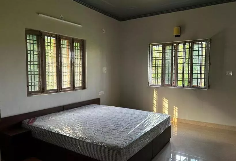 هاستل Hoztel Jollygrrant Doon