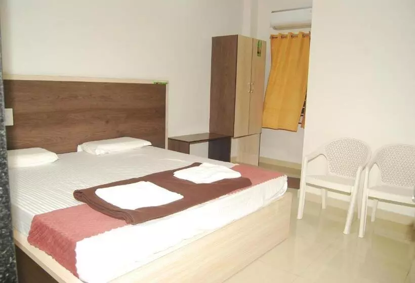 Retkeilymaja Sri Kakateeya Grand Residency Bhadrachalam Hotel Residency Stay Rooms