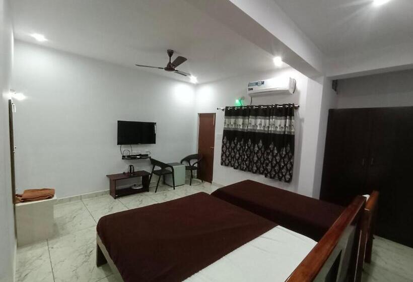 Green Island Nature Resort With Swimming Pool