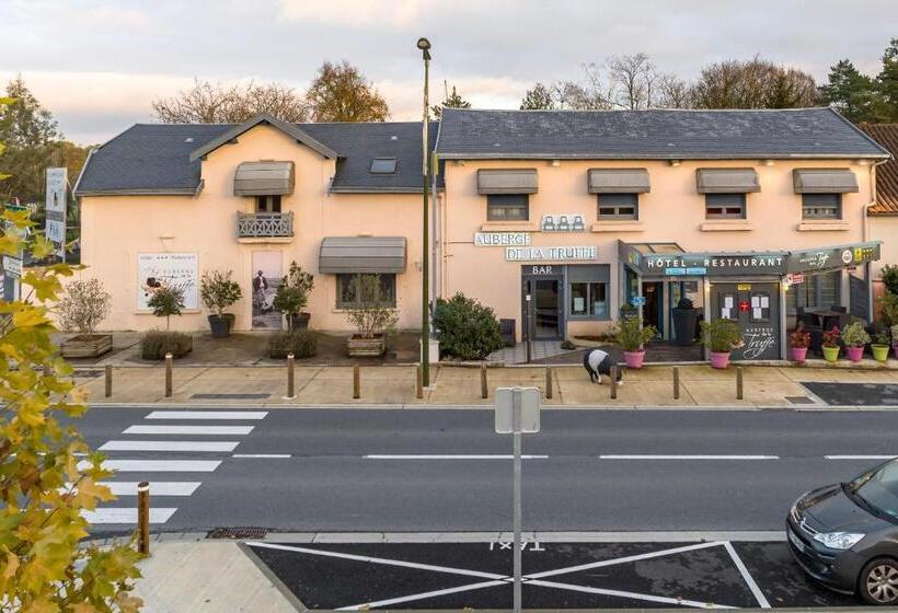 בית מלון כפרי Logis Hôtel Auberge De La Truffe