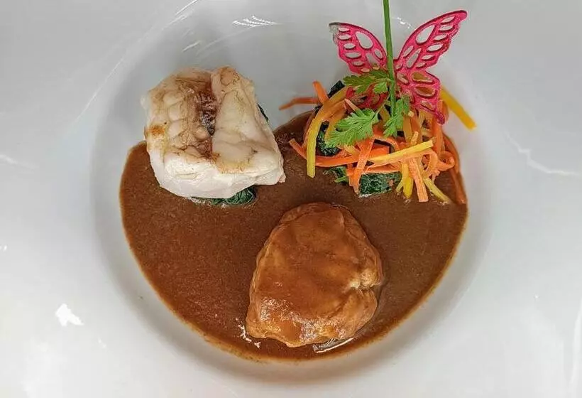 ホテル Logis Hôtel Auberge De La Truffe