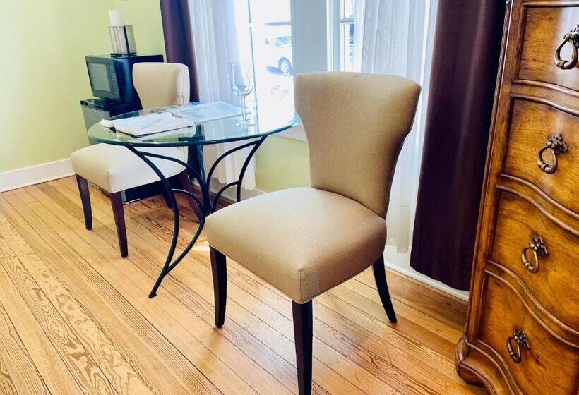 בית מלון כפרי Emigrant S Inn