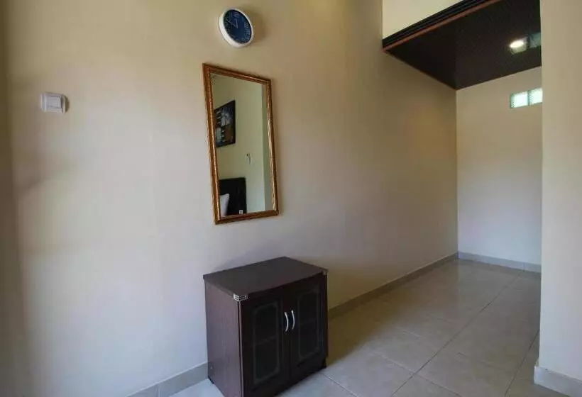 ホテル Oyo 94152 Pondok Wisata Alan Dinah