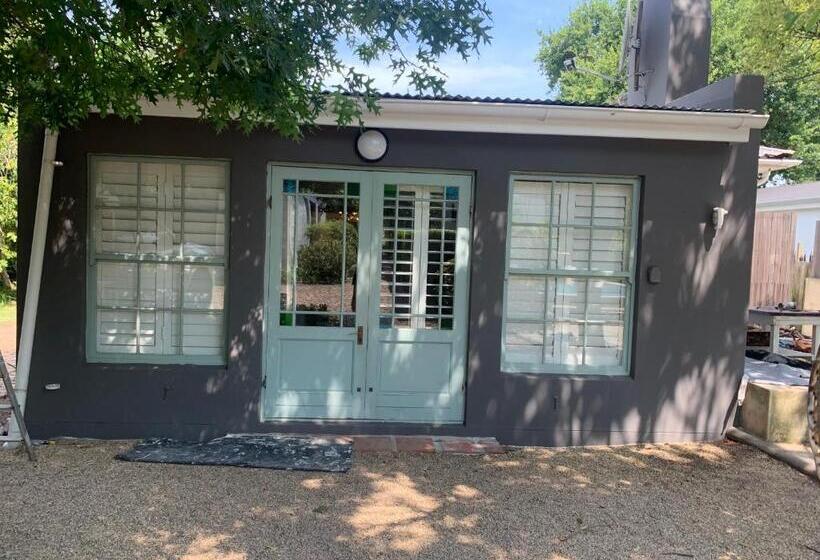 بنسيون 12onmaingreyton