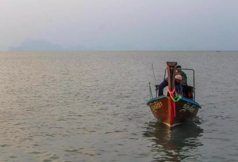 Majatalo Jk Studio, Koh Yao Noi