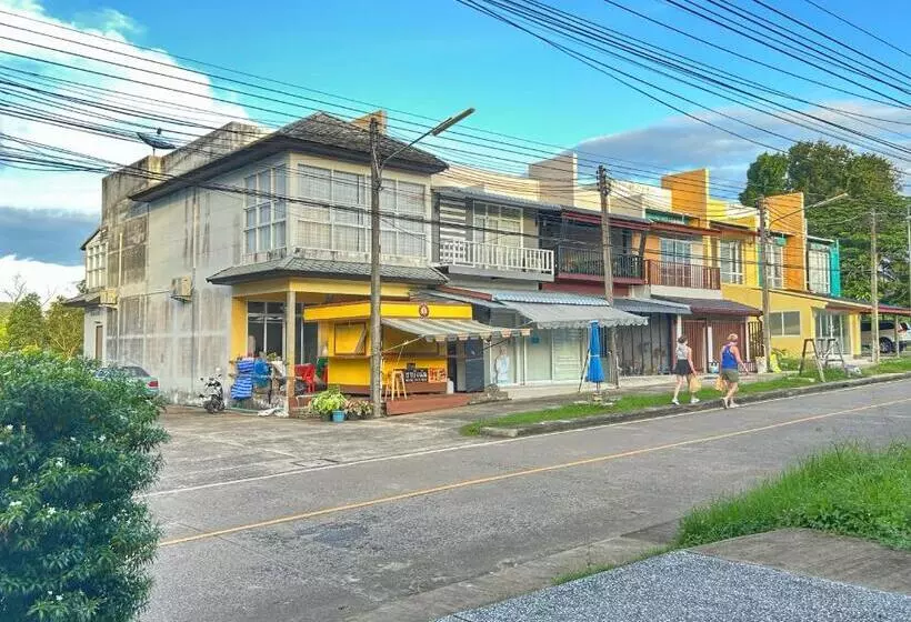 Majatalo Jk Studio, Koh Yao Noi