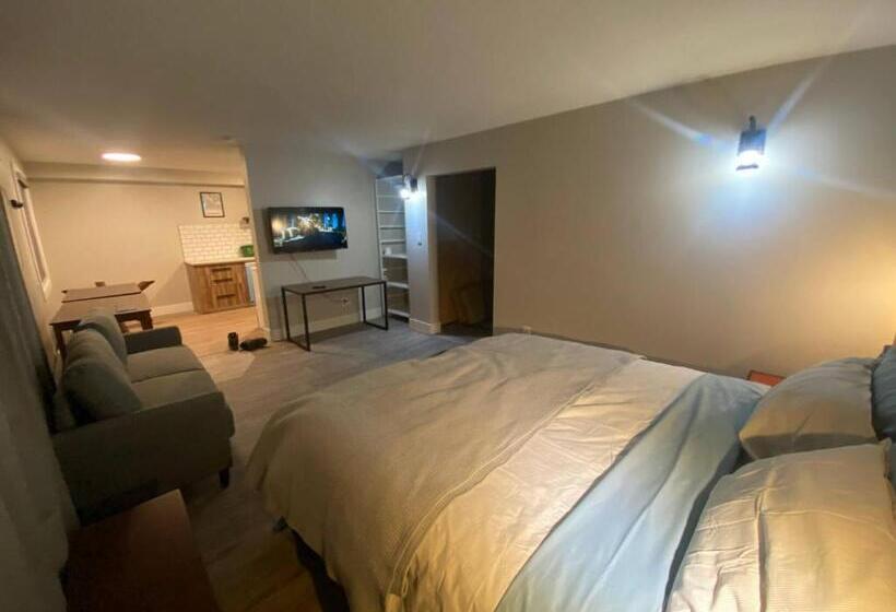 پانسیون Newly Renovated 1br1ba With Asian Style Tea Room