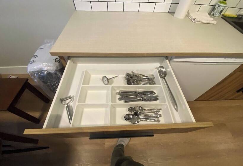 پانسیون Newly Renovated 1br1ba With Asian Style Tea Room