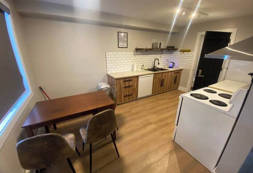 پانسیون Newly Renovated 1br1ba With Asian Style Tea Room