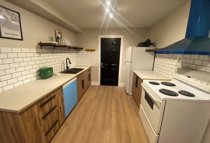 پانسیون Newly Renovated 1br1ba With Asian Style Tea Room