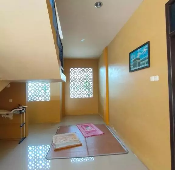 Majatalo Zaya Guest House