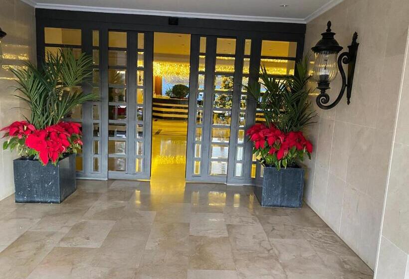 Stunning Suite At Hotel Del Golf, 5 Stars And Frontline Golf, Porto Banus, Marbella