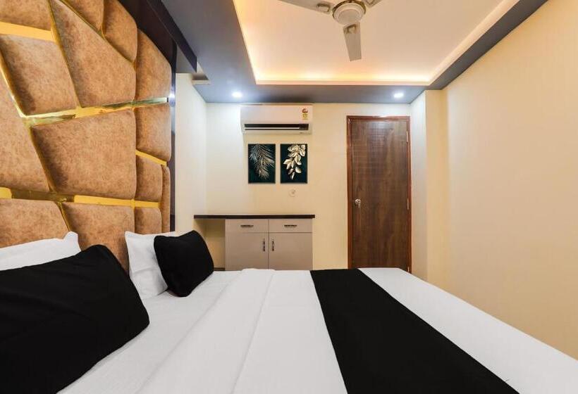 هتل Super Collection O Ghanta Ghar