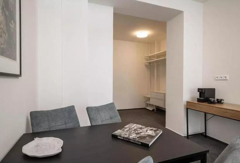 Design Hotel Vp1 Art