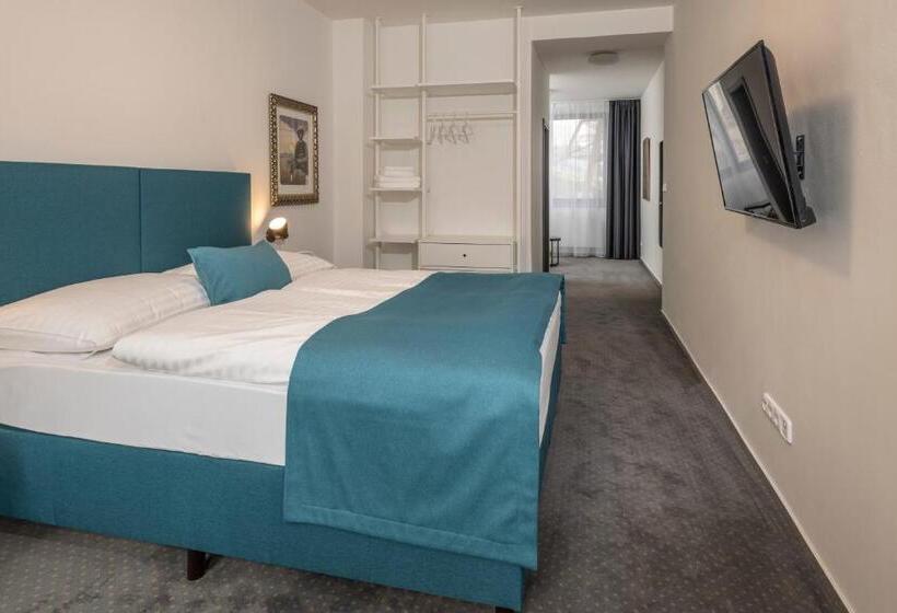 Design Hotel Vp1 Art