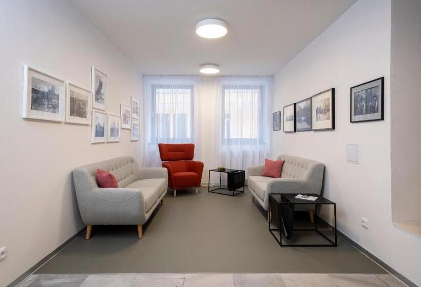 Design Hotel Vp1 Art