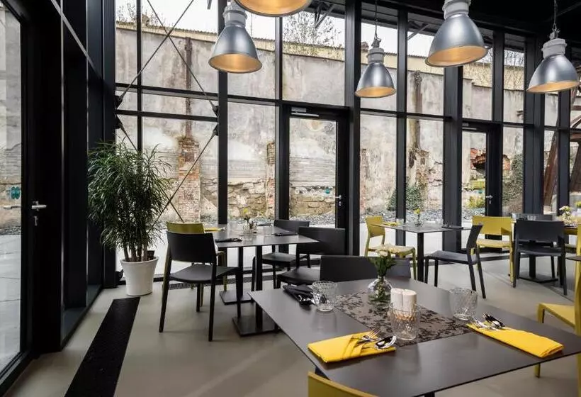Design Hotel Vp1 Art