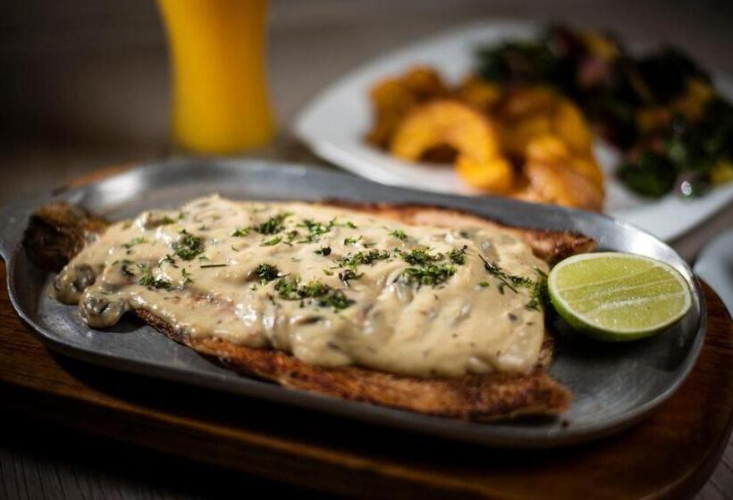 ホテル Aristo Tunja