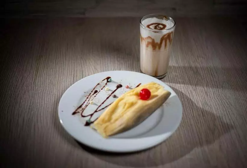 ホテル Aristo Tunja