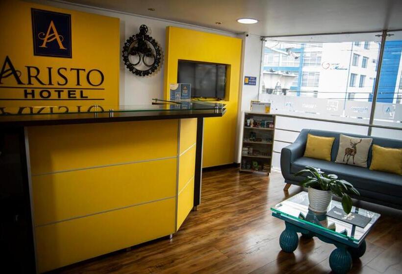 ホテル Aristo Tunja
