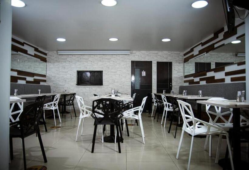 ホテル Aristo Tunja