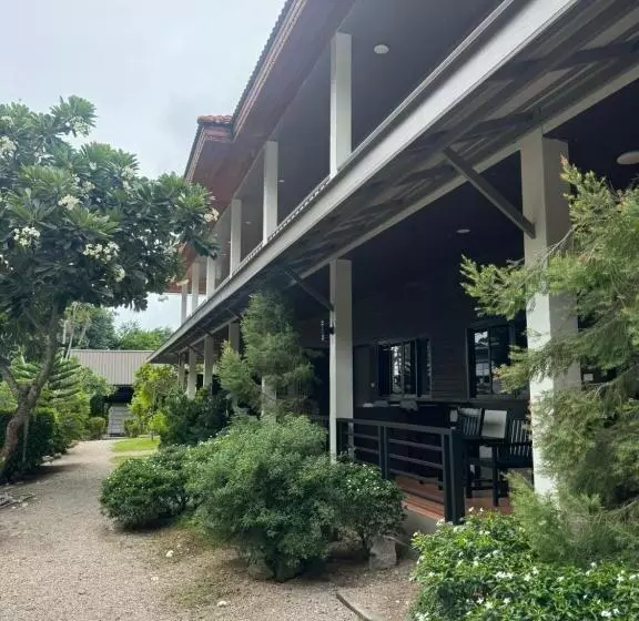 Hotelli C4 Resort