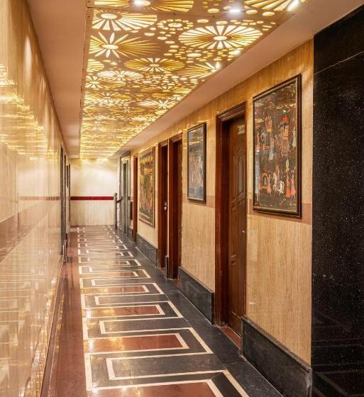 ホテル Foxoso Taj View