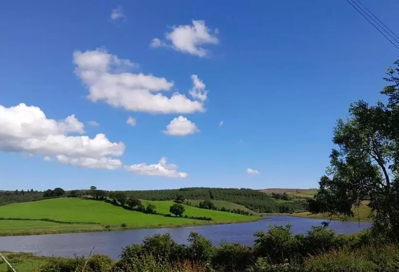 ホテル Tullynawood Glamping And Farm