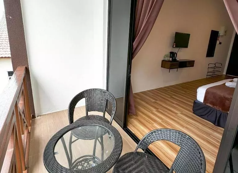 モーテル Ombak Beach Inn Resort