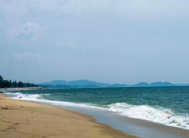 モーテル Ombak Beach Inn Resort