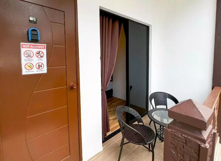 モーテル Ombak Beach Inn Resort