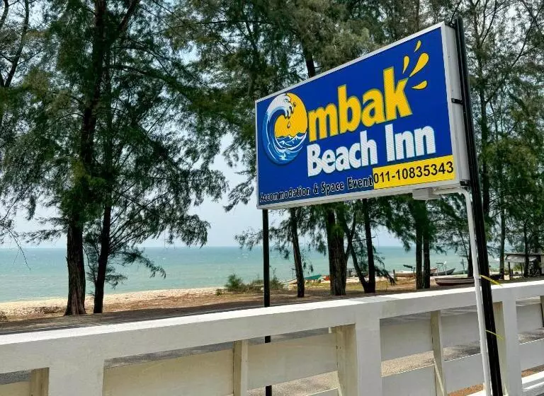 モーテル Ombak Beach Inn Resort