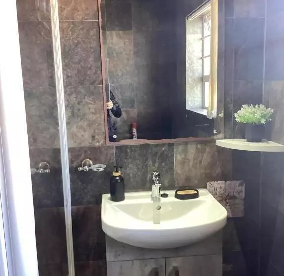 Majatalo Ameni Air B&b