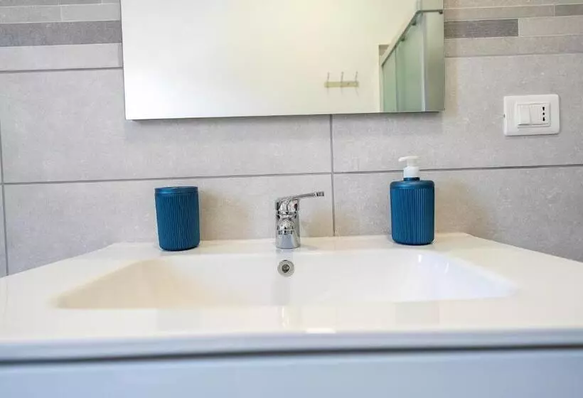 پانسیون Prestige House 8