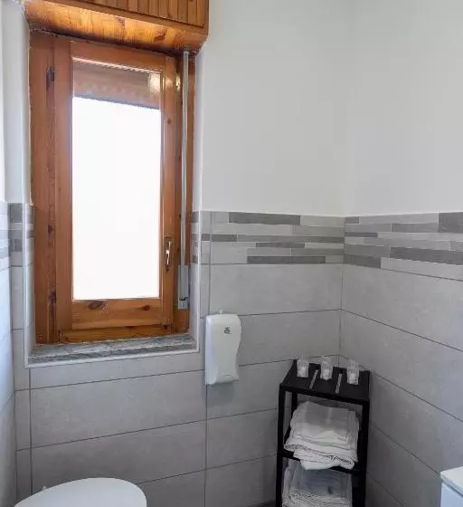 پانسیون Prestige House 8