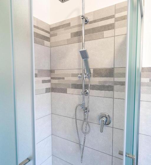 پانسیون Prestige House 8