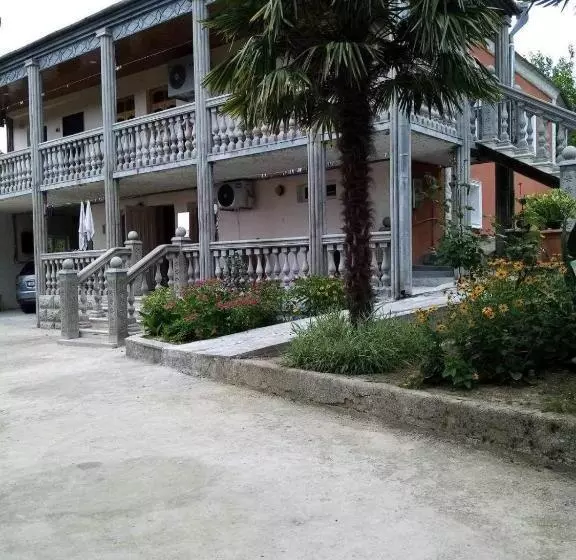 پانسیون Tskaltubo Guesthouse Oda
