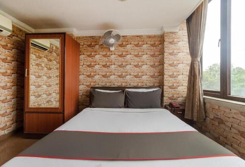 Hotel Collection O Raj Darbar Near City Centre