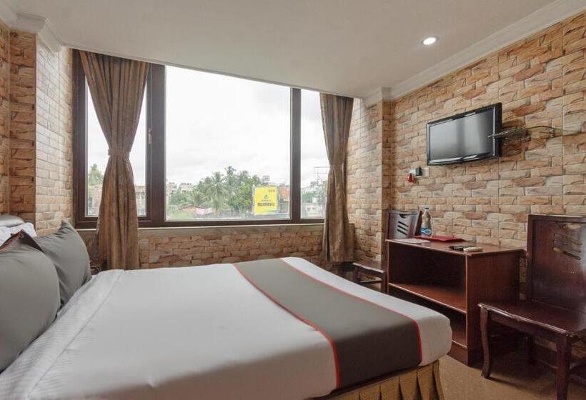 Hotel Collection O Raj Darbar Near City Centre