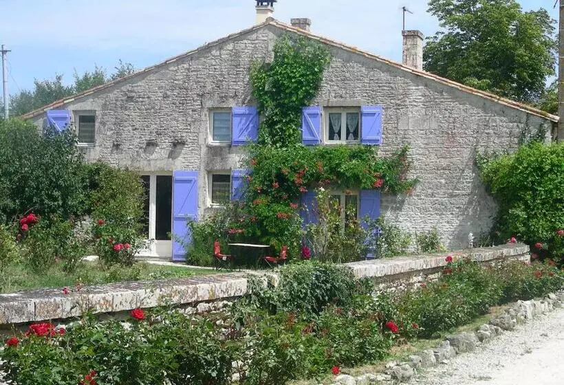 Aamiaismajoitus (B&B) Chambres D Hôtes Entre Niort Et Marais Poitevin