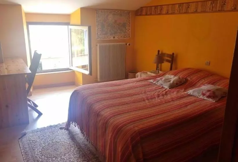 Aamiaismajoitus (B&B) Chambres D Hôtes Entre Niort Et Marais Poitevin