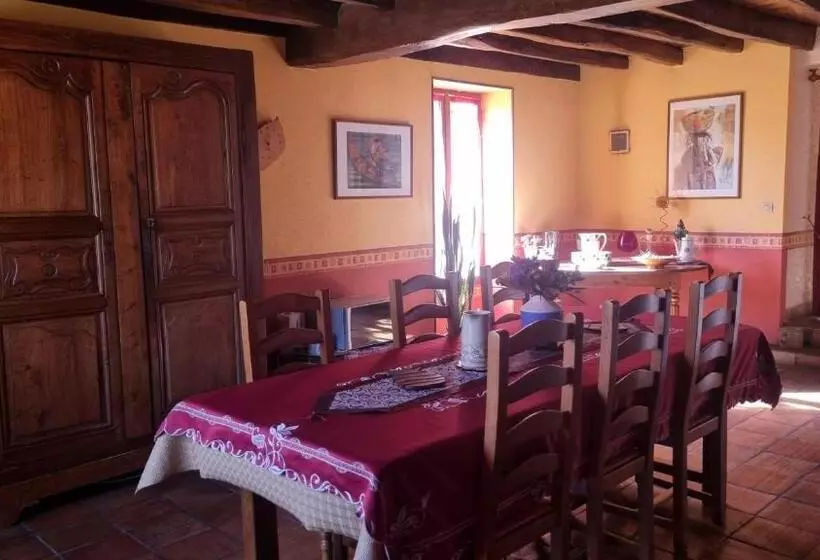 Aamiaismajoitus (B&B) Chambres D Hôtes Entre Niort Et Marais Poitevin