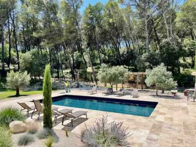 تختخواب و صبحانه Mas Leblanc Des Alpilles