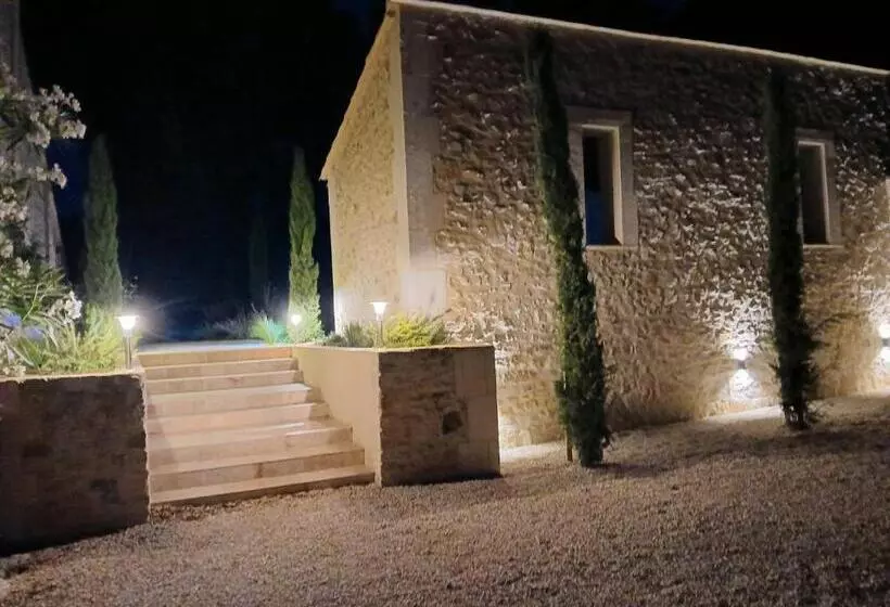 تختخواب و صبحانه Mas Leblanc Des Alpilles