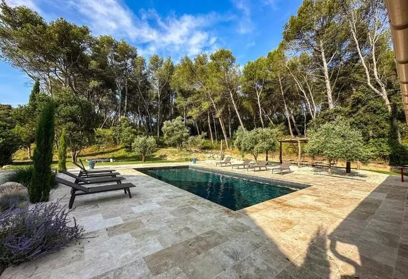 تختخواب و صبحانه Mas Leblanc Des Alpilles