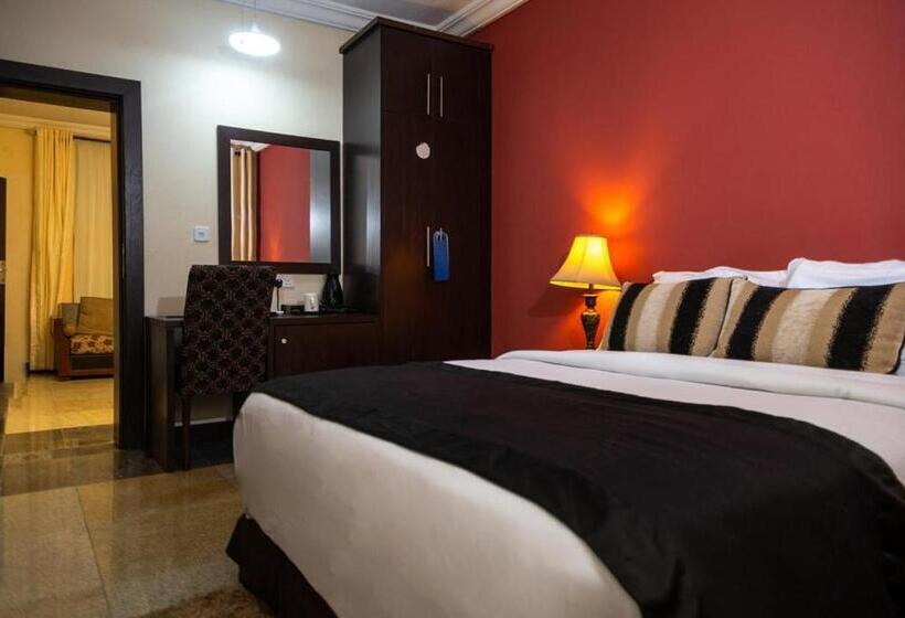 Broadfield Hotels Apo Residence